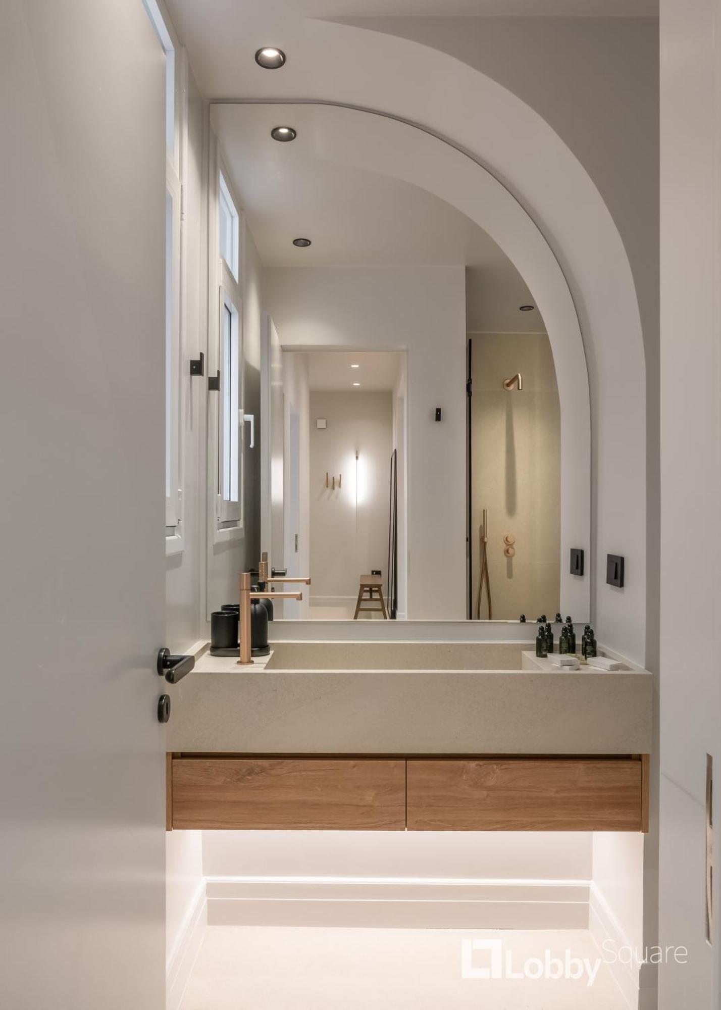 Muse Apartment By Lobbysquare Aten Exteriör bild