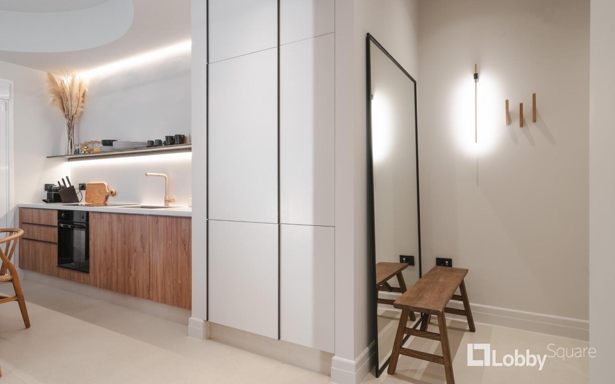 Muse Apartment By Lobbysquare Aten Exteriör bild